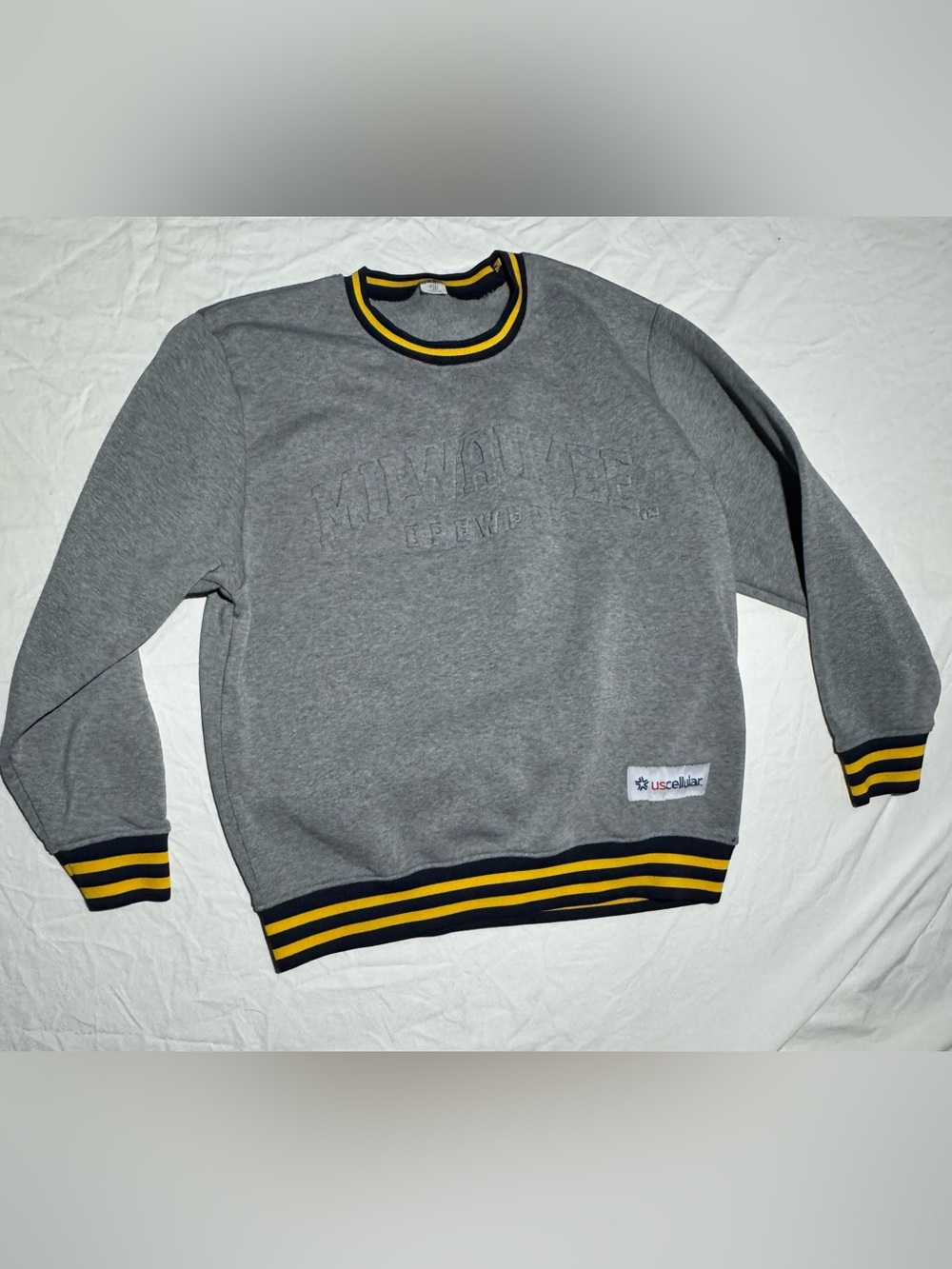 Milwaukee Brewers Bubble Embossed Raised Lettering Crewneck Sweatshirt Adult XL